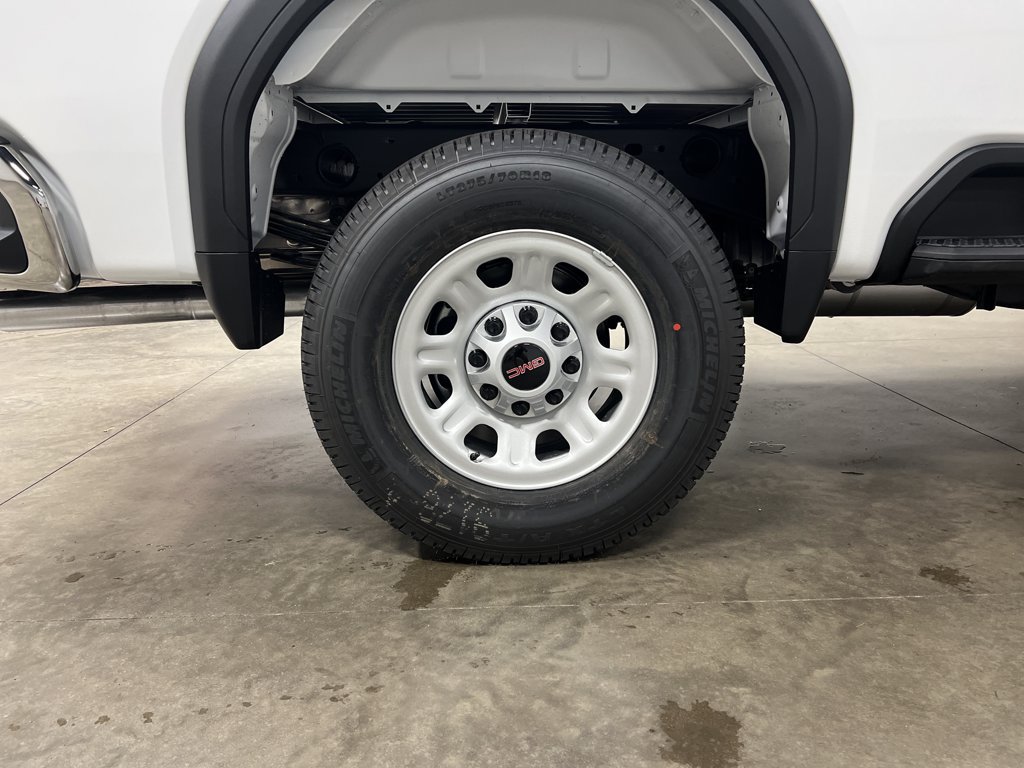 New 2026 GMC Sierra 2500 Pro w/ Convenience Package AWD/4WD image 9