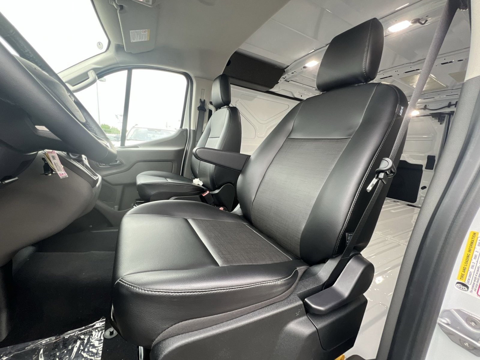 New 2025 Ford Transit 250 Low Roof AWD image 21