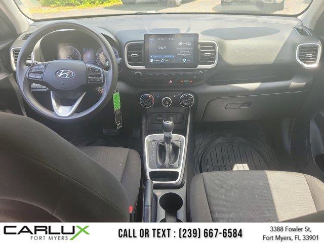 Used 2020 Hyundai Venue SE FWD image 15
