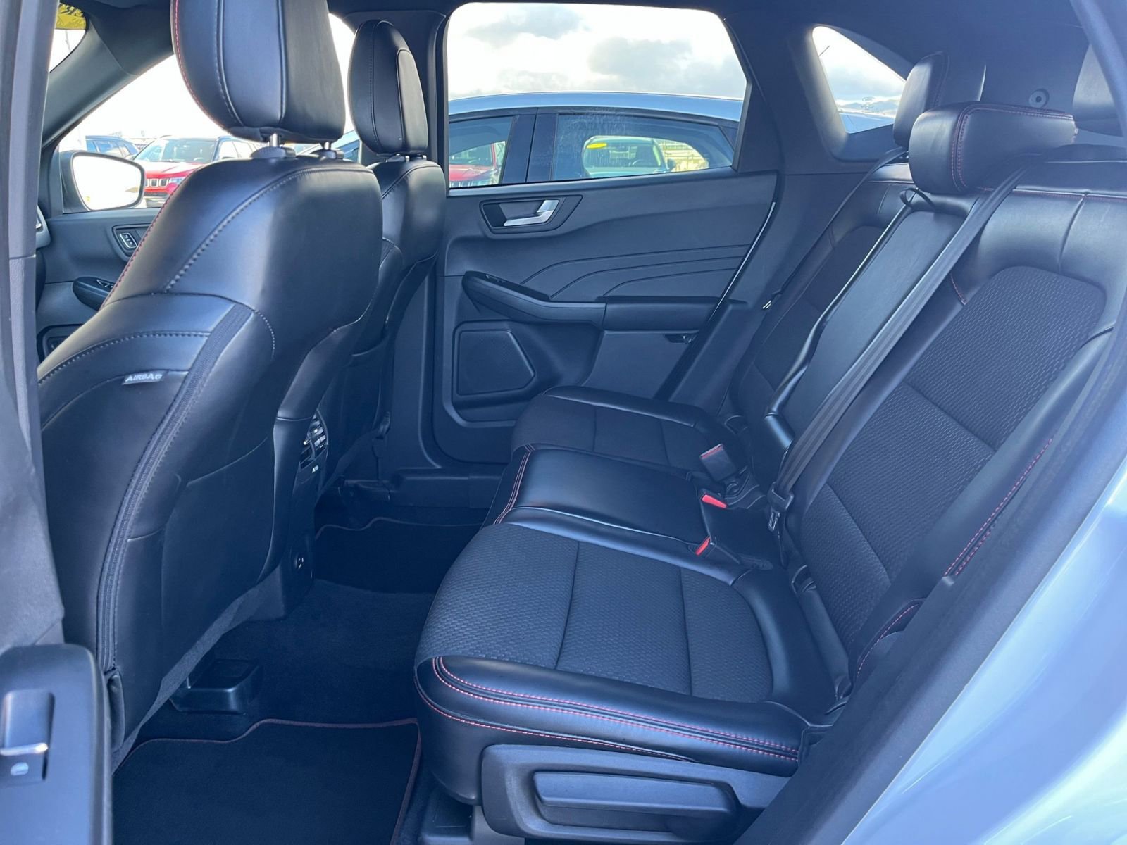 Used 2023 Ford Escape ST-Line image 25