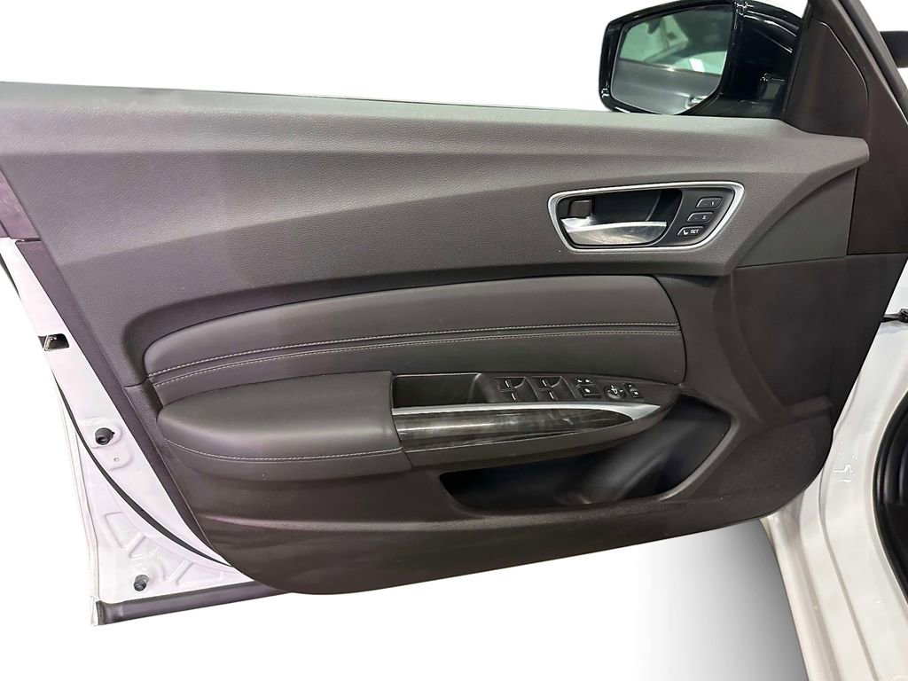 Used 2020 Acura TLX FWD image 14