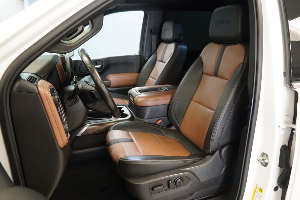 Used 2022 Chevrolet Silverado 1500 High Country image 3