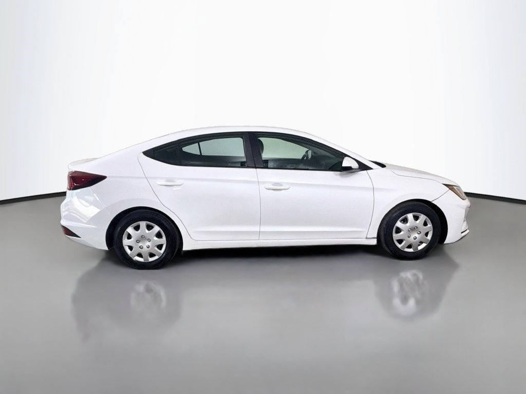 Used 2020 Hyundai Elantra SE w/ Cargo Package (C1) FWD image 11
