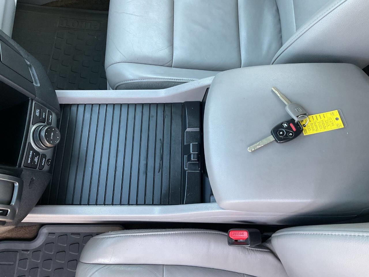 Used 2013 Honda Pilot Touring image 26