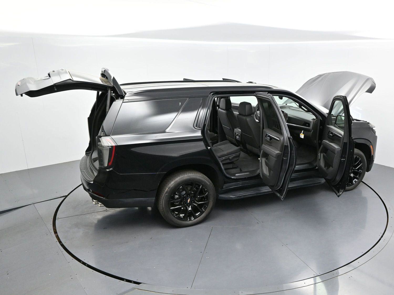 Used 2025 Chevrolet Tahoe RST w/ Advanced Technology Package image 48