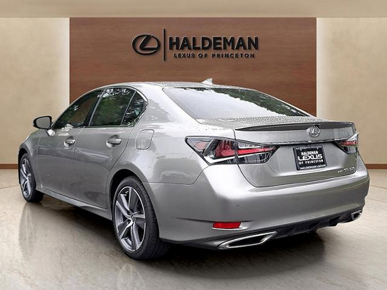 Used 2020 Lexus GS 350 AWD w/ Premium Package image 4