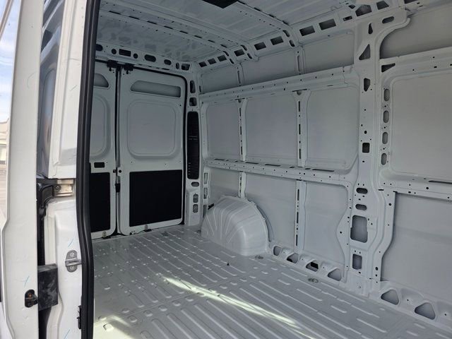 New 2026 RAM ProMaster 2500 w/ Convenience Group image 3