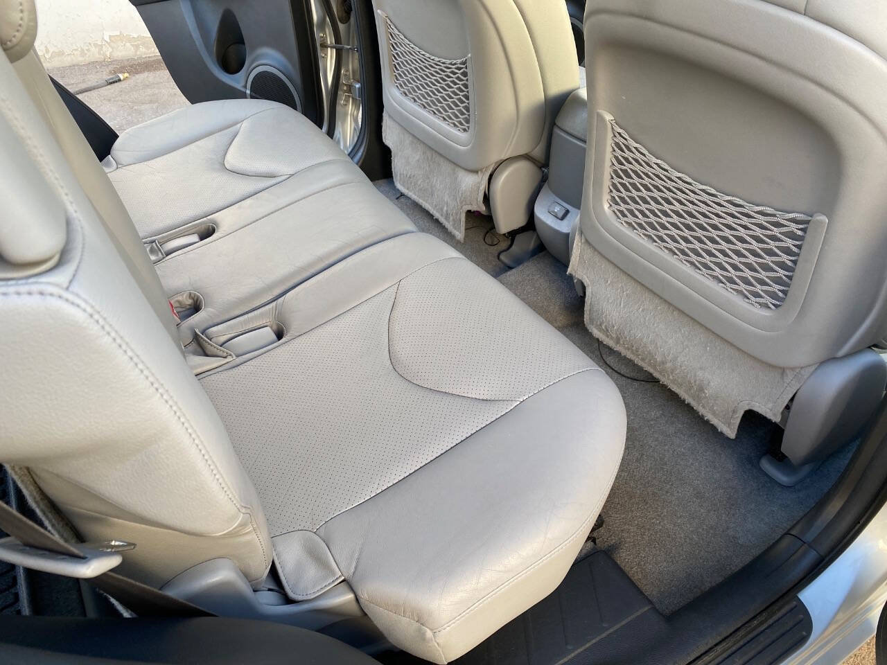 Used 2010 Toyota RAV4 Limited FWD image 29