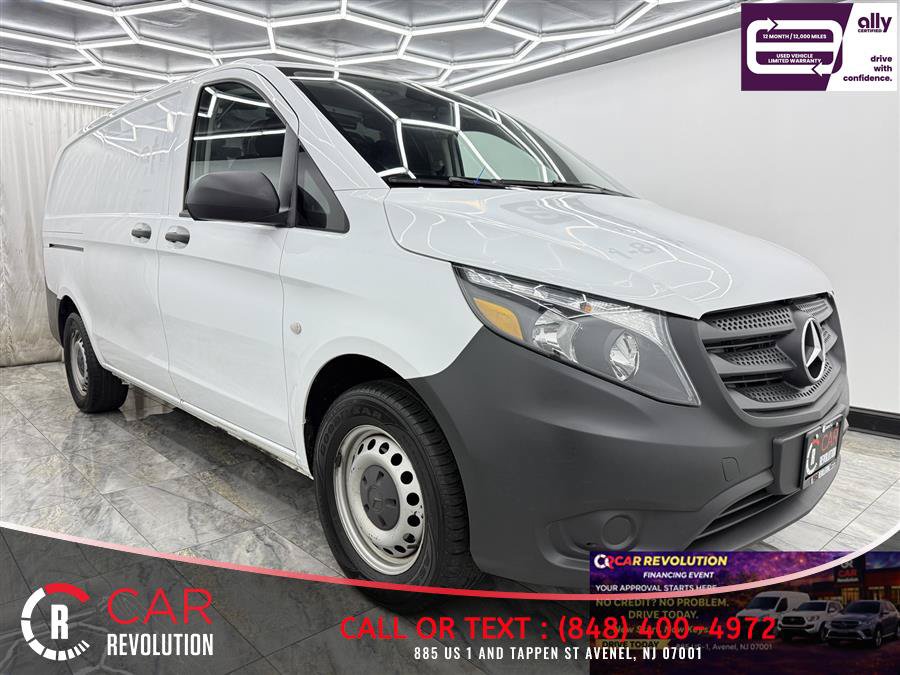 Used 2022 Mercedes-Benz Metris image 1