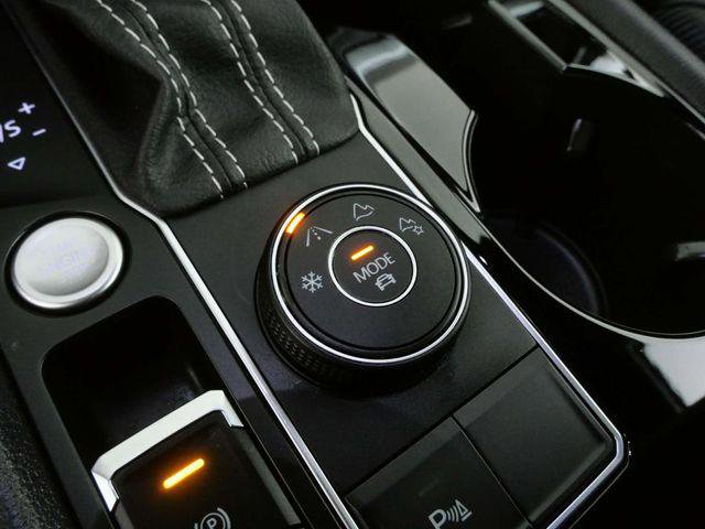 Used 2023 Volkswagen Atlas Cross Sport SE w/ Panoramic Sunroof Package image 23