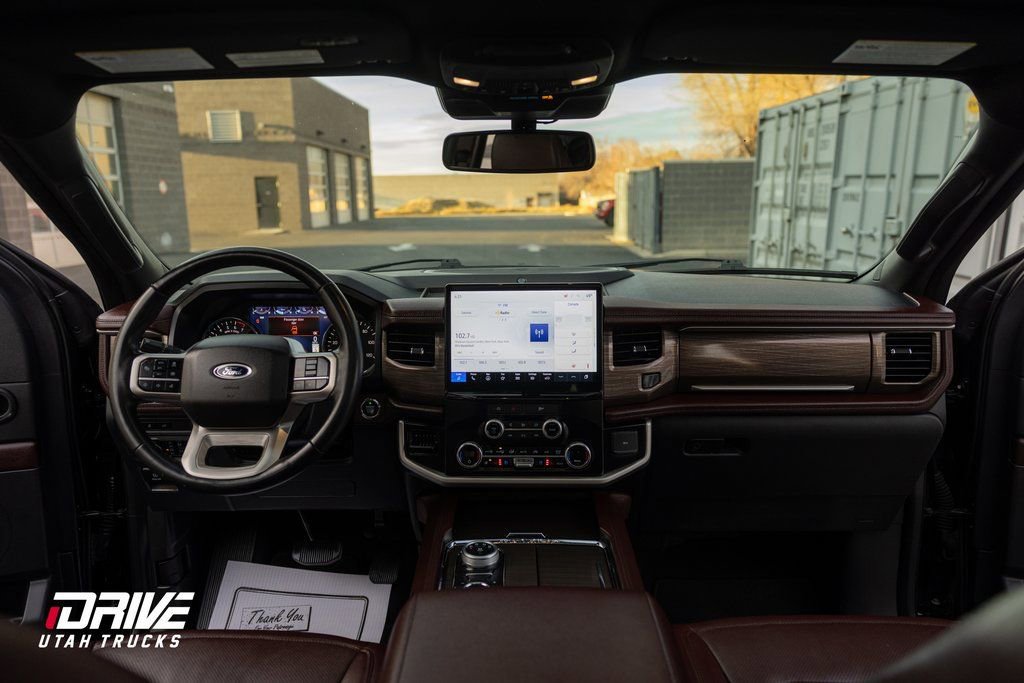 Used 2024 Ford Expedition Limited image 20