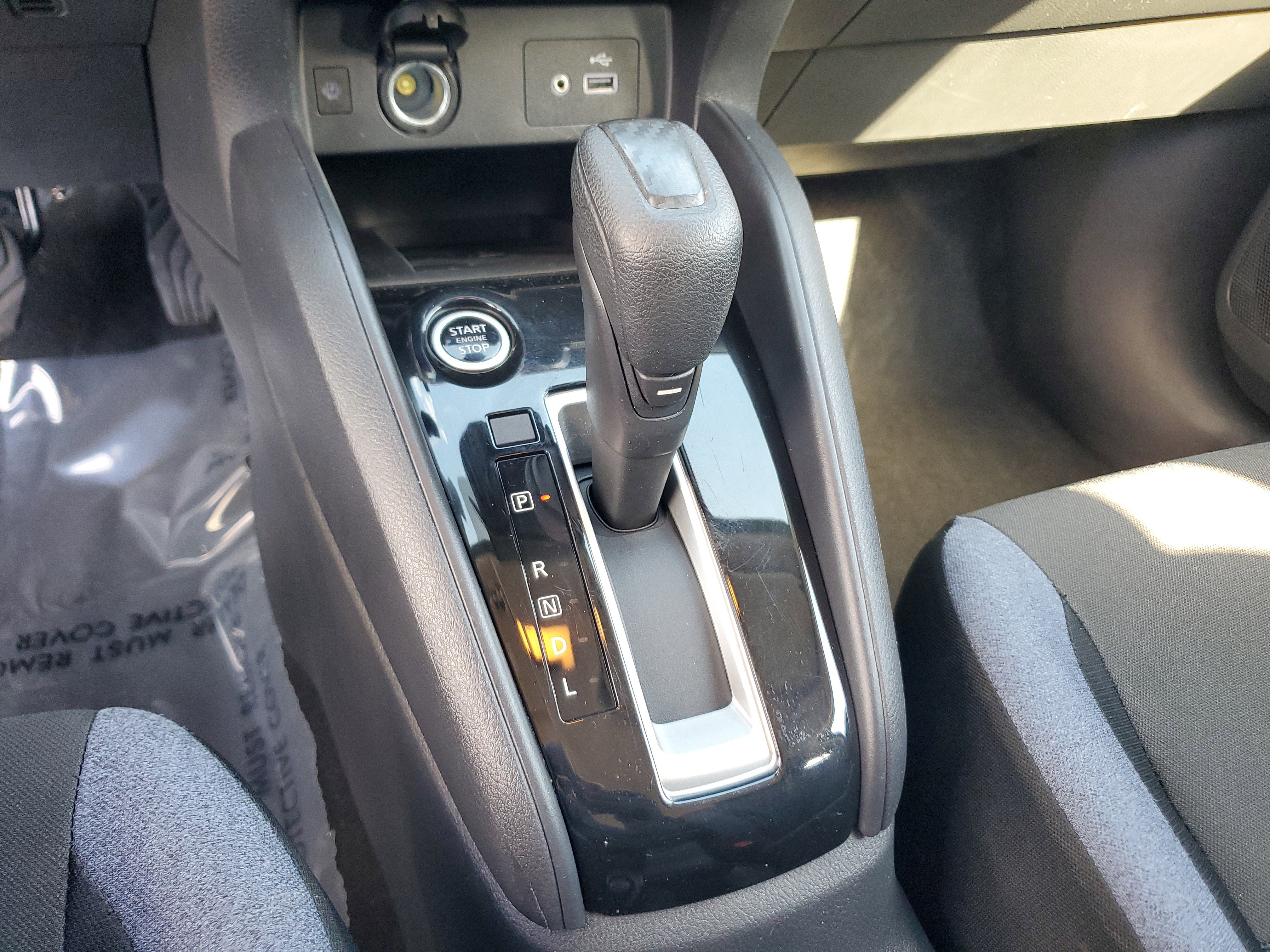 Certified 2025 Nissan Versa SV image 23