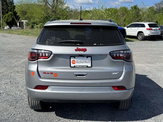 Used 2023 Jeep Compass Limited AWD/4WD image 3