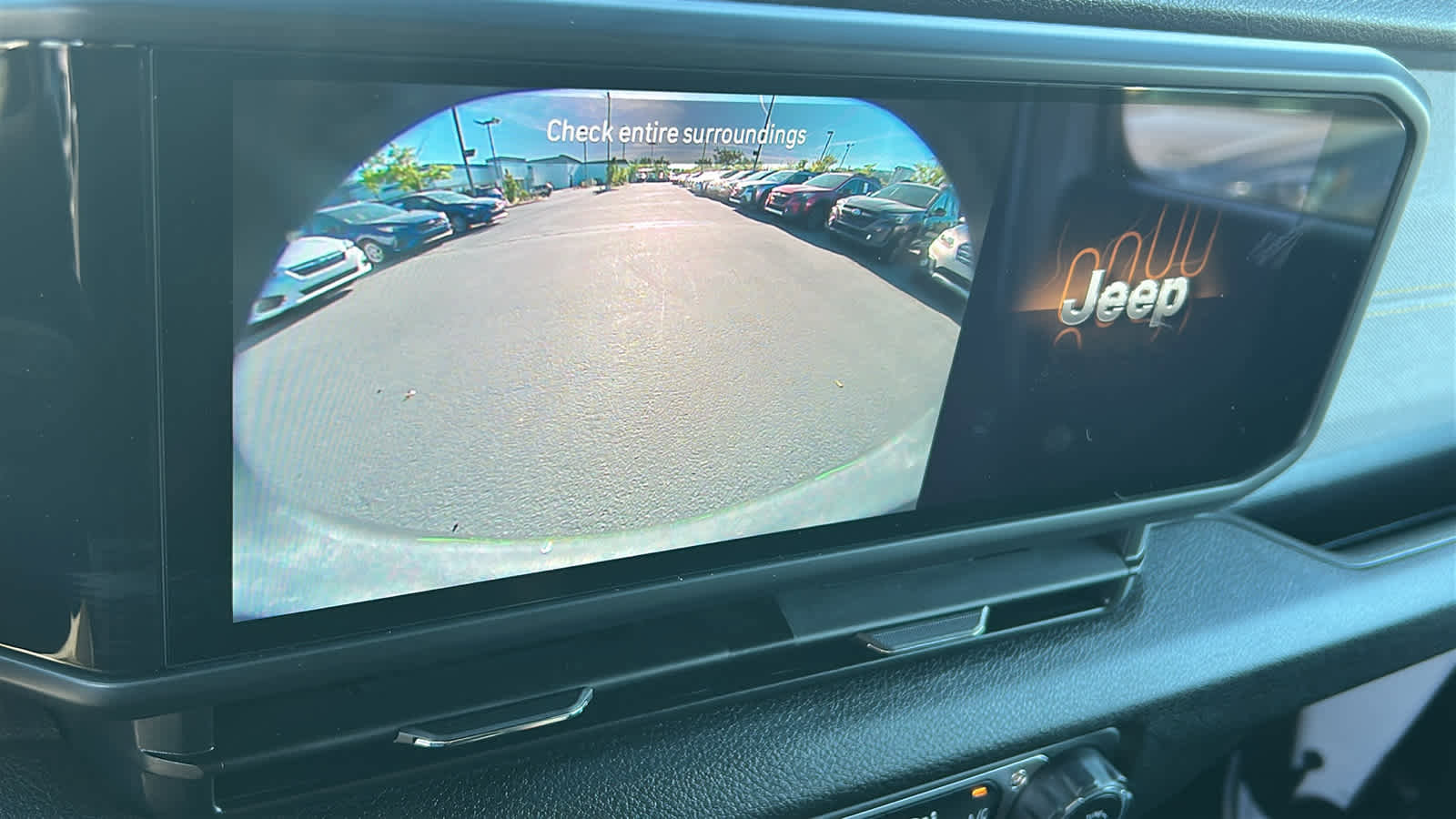 Used 2025 Jeep Wrangler Unlimited Sport AWD/4WD image 16