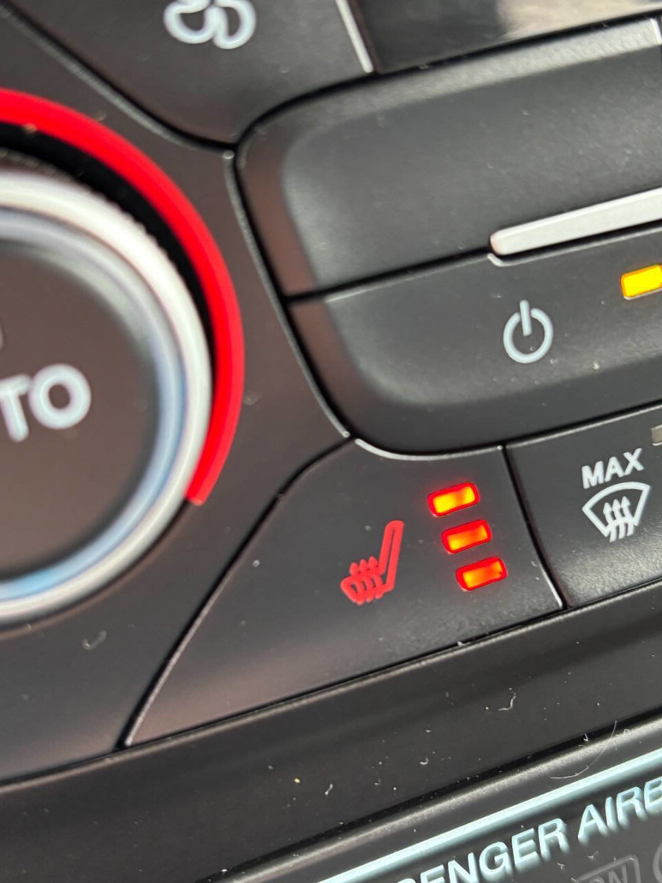 Used 2018 Ford Escape SE FWD image 12