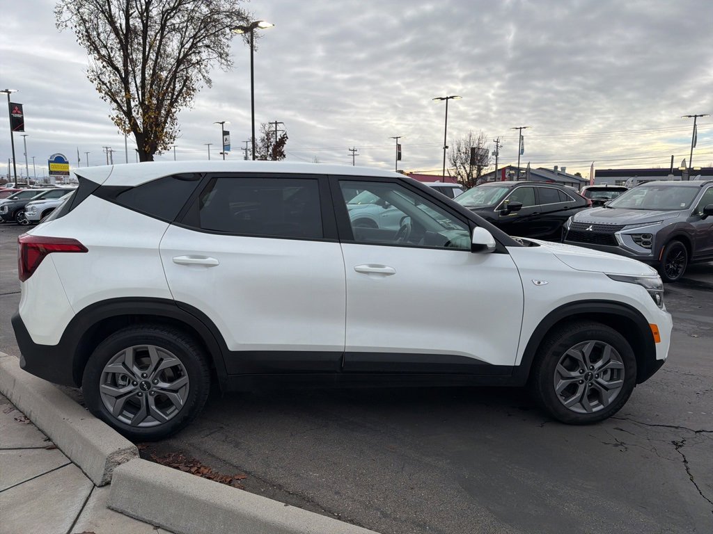 Used 2024 Kia Seltos LX image 6