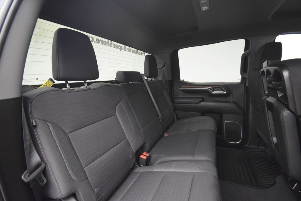 Used 2022 Chevrolet Silverado 1500 LT AWD/4WD image 23