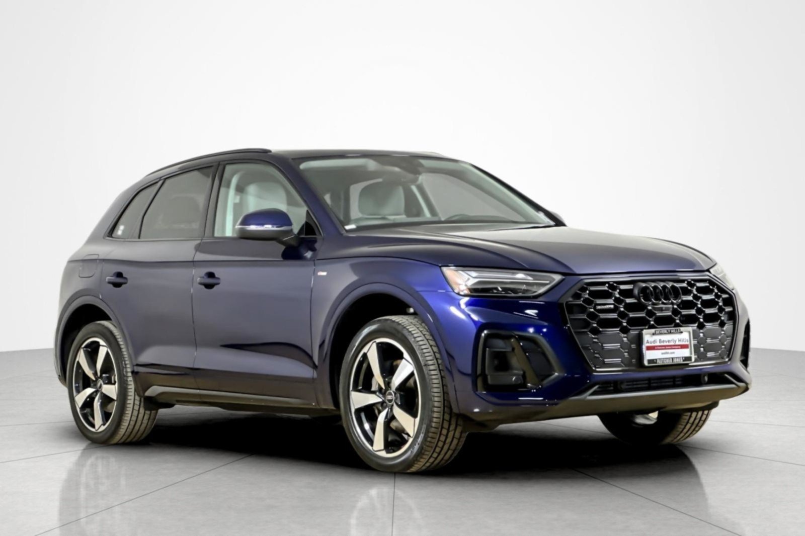 Used 2023 Audi Q5 2.0T Premium Plus w/ Premium Plus Package AWD/4WD image 7