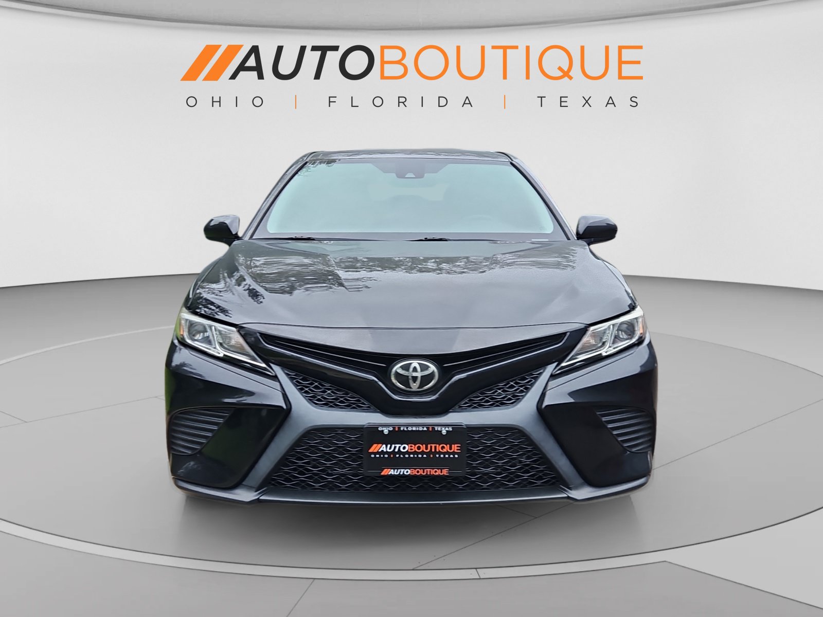 Used 2020 Toyota Camry SE FWD image 8