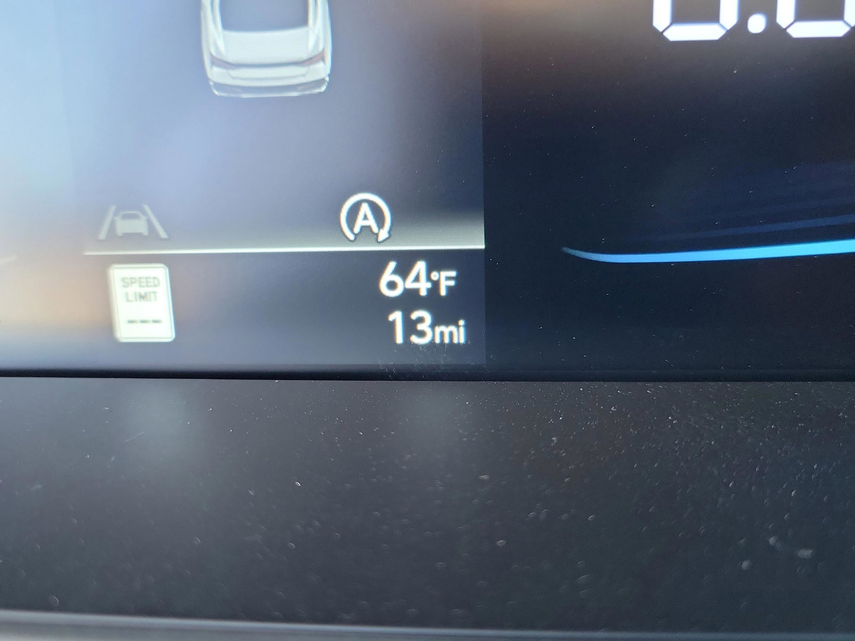 New 2026 Hyundai Elantra SE FWD image 23