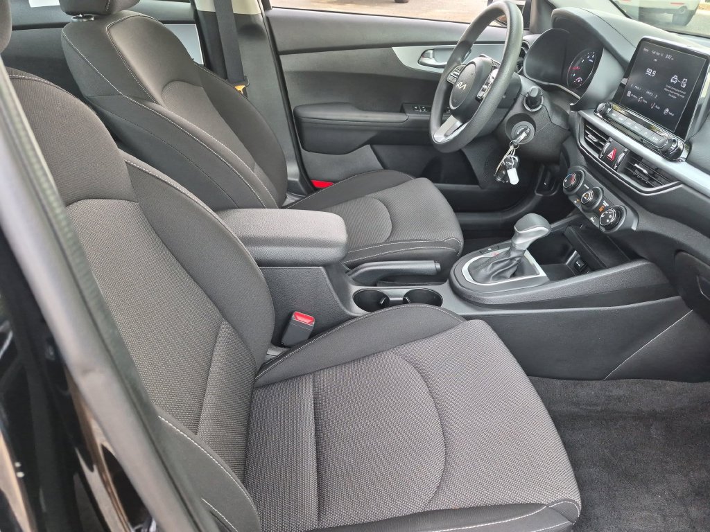 Used 2023 Kia Forte LXS FWD image 29