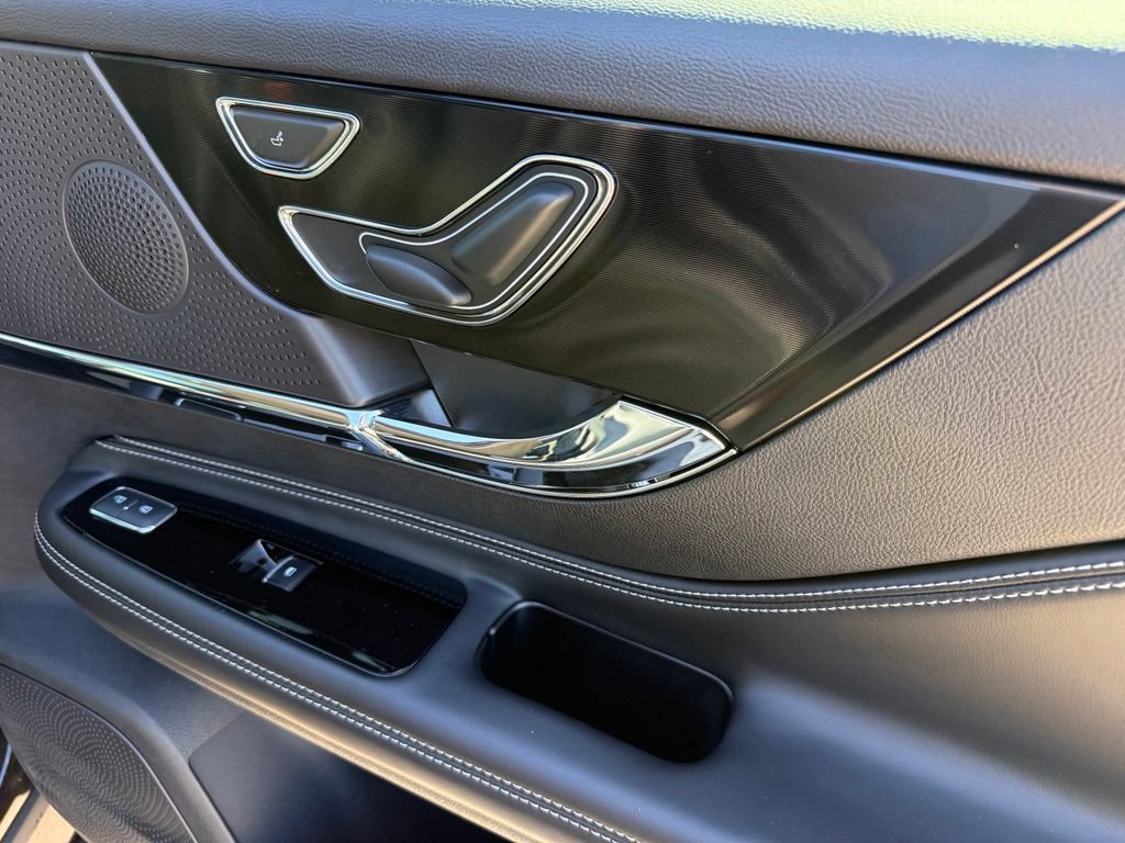 Used 2025 Lincoln Corsair AWD image 43
