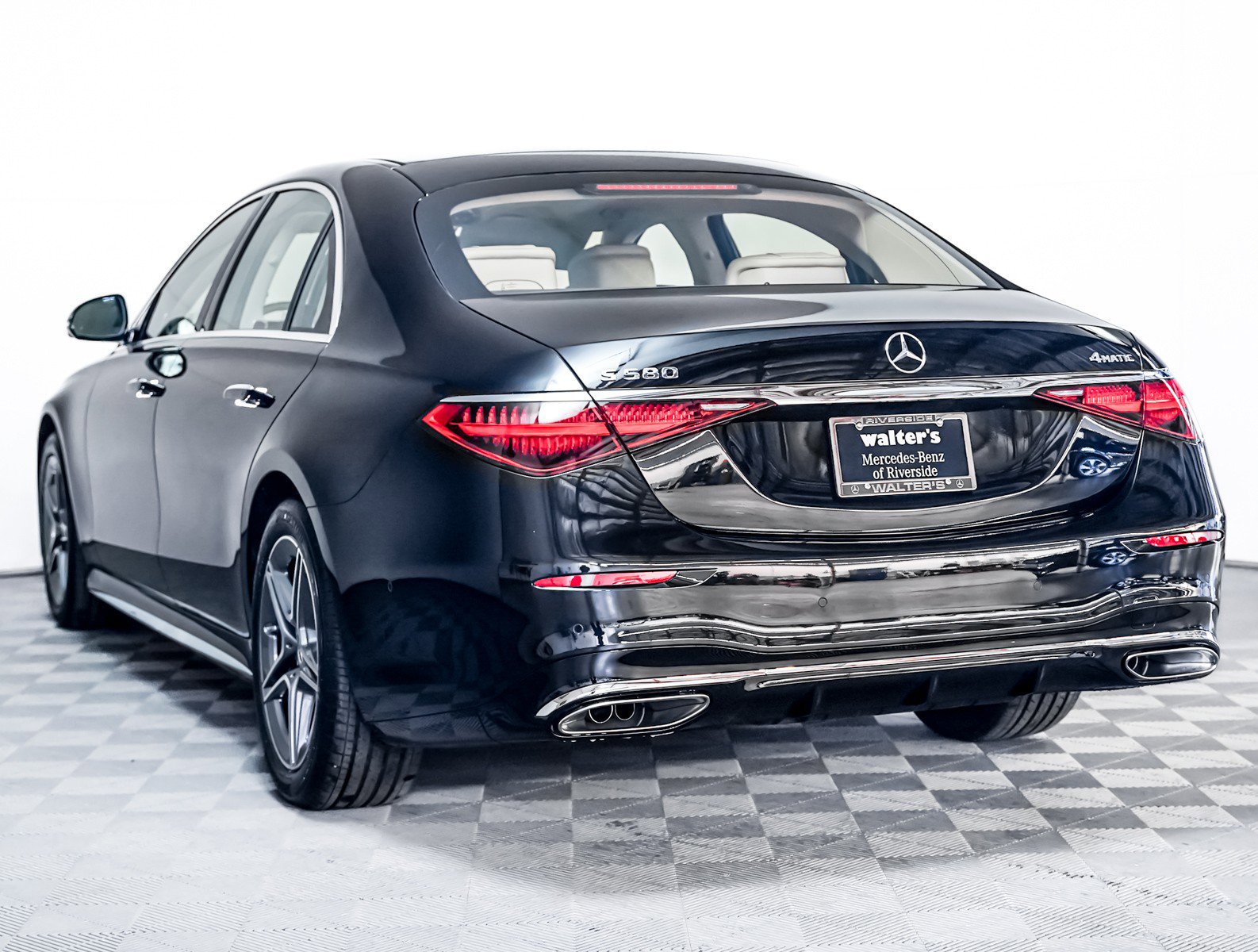 New 2026 Mercedes-Benz S 580 4MATIC Sedan image 2