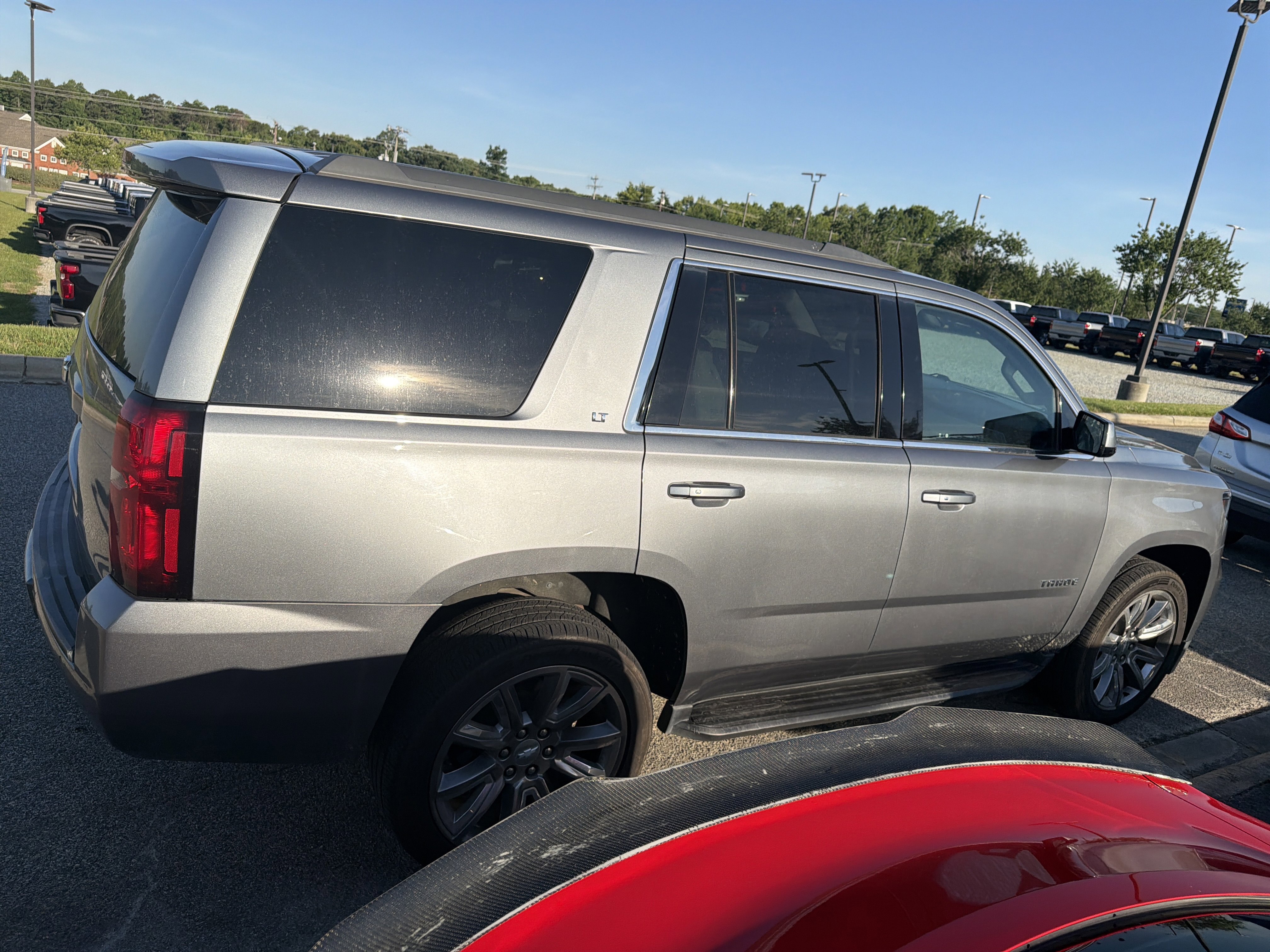 Used 2019 Chevrolet Tahoe LT w/ Luxury Package AWD/4WD image 11