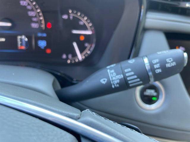 Used 2017 Cadillac XT5 Luxury w/ Driver Awareness Package AWD/4WD image 31