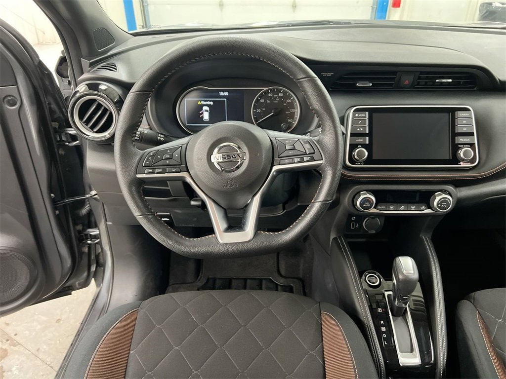 Used 2020 Nissan Kicks SR image 18
