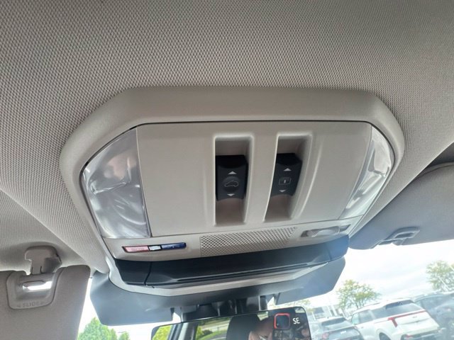 Used 2023 Subaru Ascent Touring AWD/4WD image 30