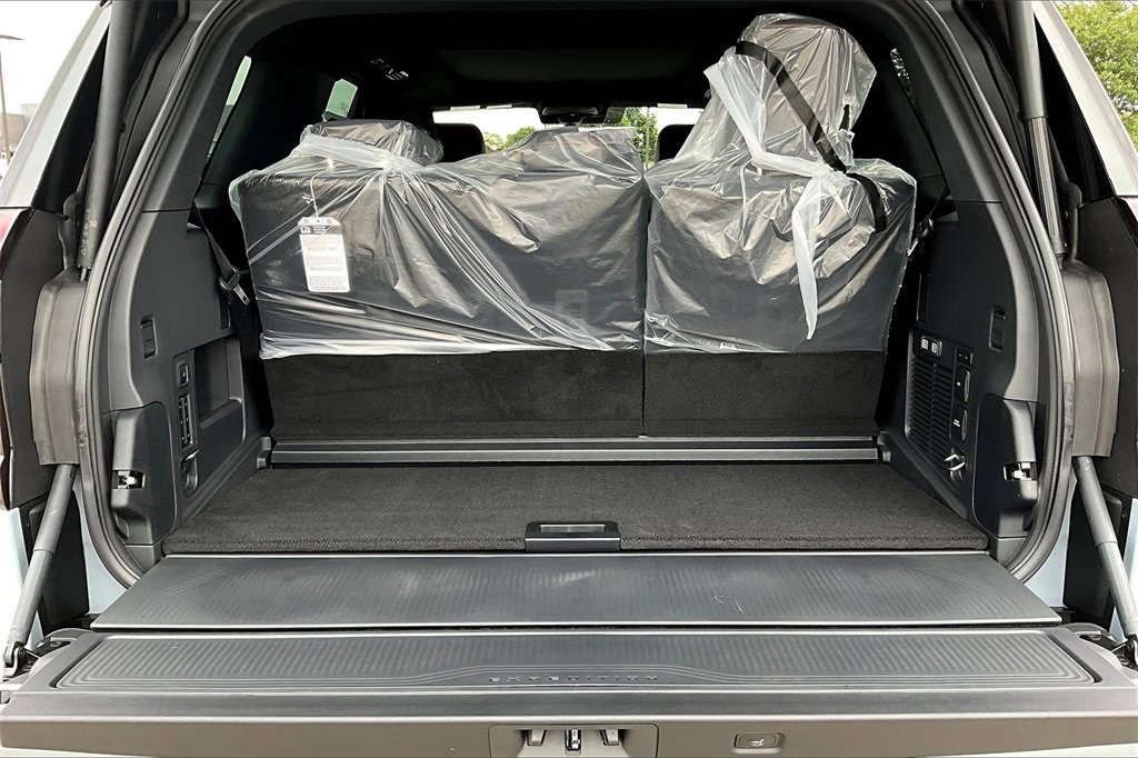New 2025 Ford Expedition Tremor image 19