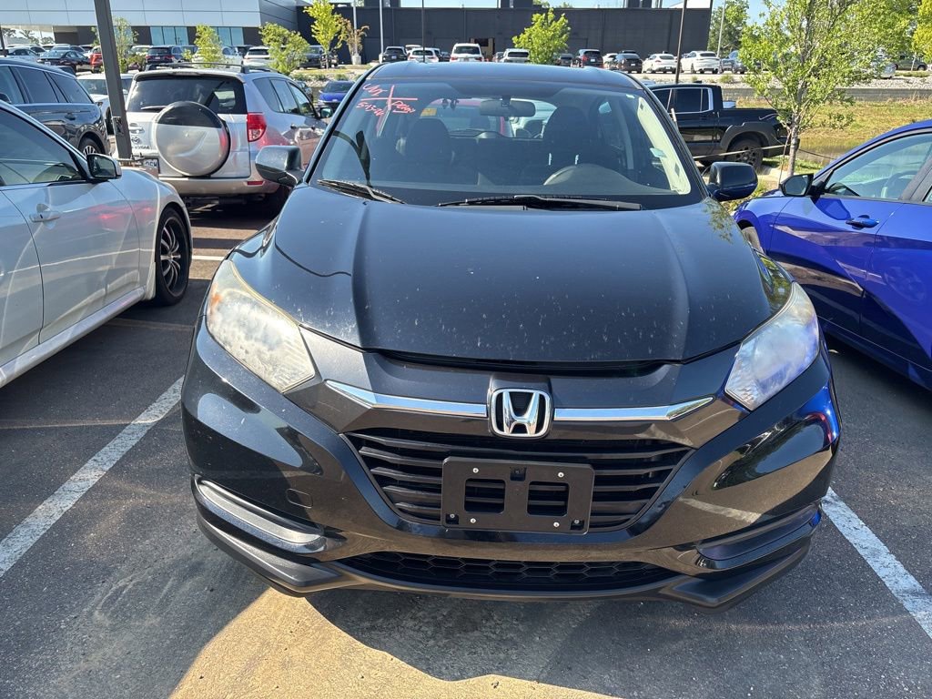 Used 2016 Honda HR-V LX image 2