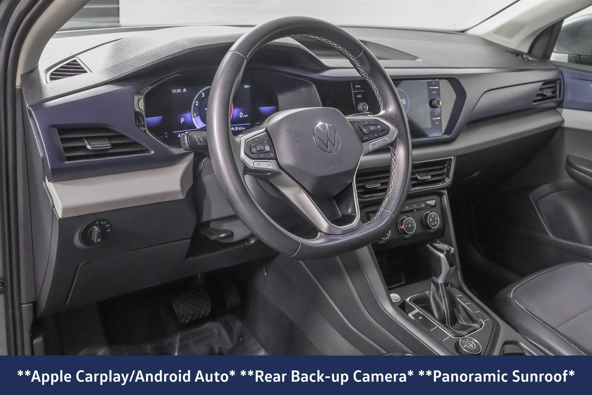 Used 2022 Volkswagen Taos SE w/ Panoramic Sunroof Package image 5