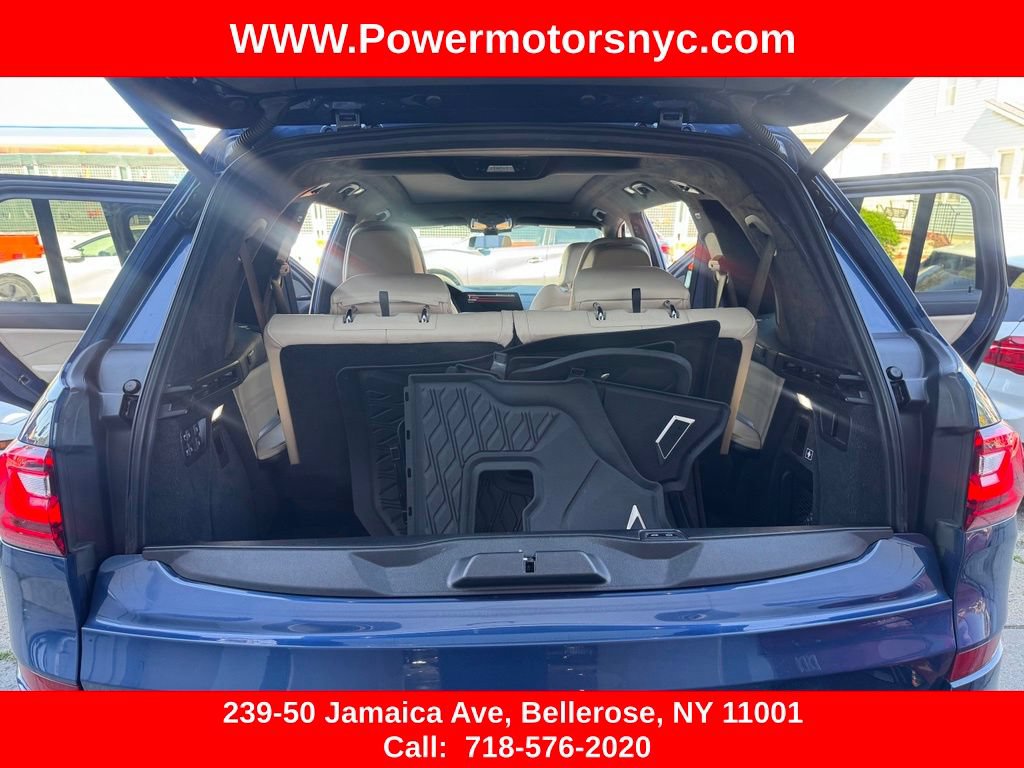 Used 2021 BMW X7 xDrive40i w/ M Sport Package AWD/4WD image 29