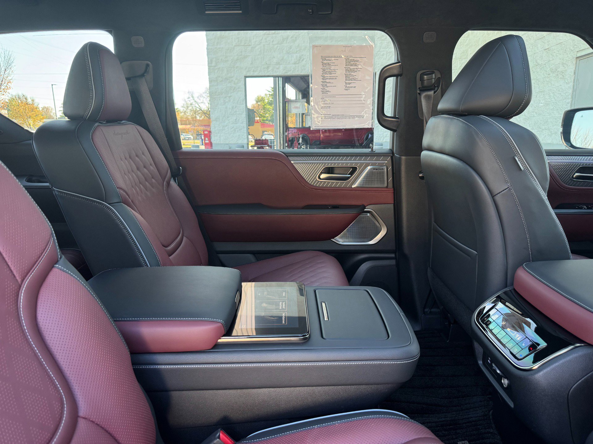 Used 2025 INFINITI QX80 Autograph w/ Autograph Exterior Package image 57