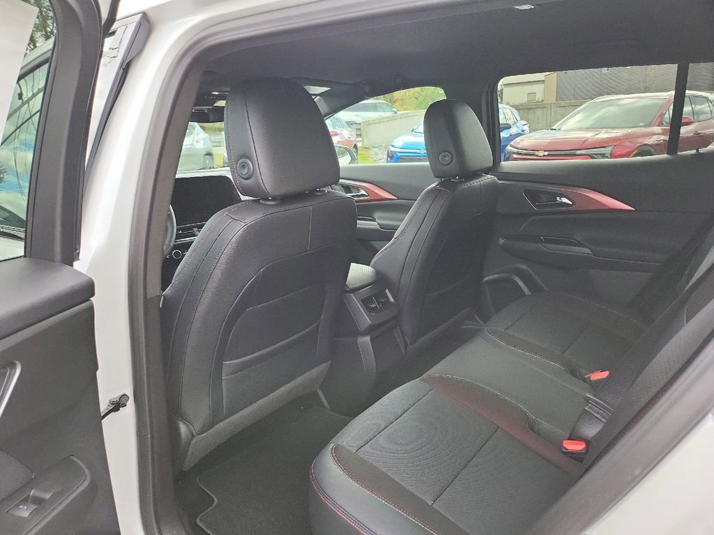 New 2025 Chevrolet Equinox EV RS image 14