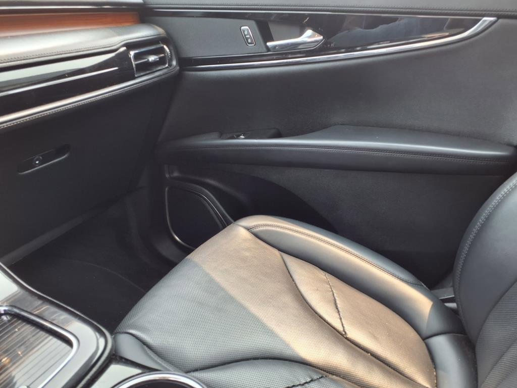 Used 2023 Lincoln Nautilus Reserve image 24