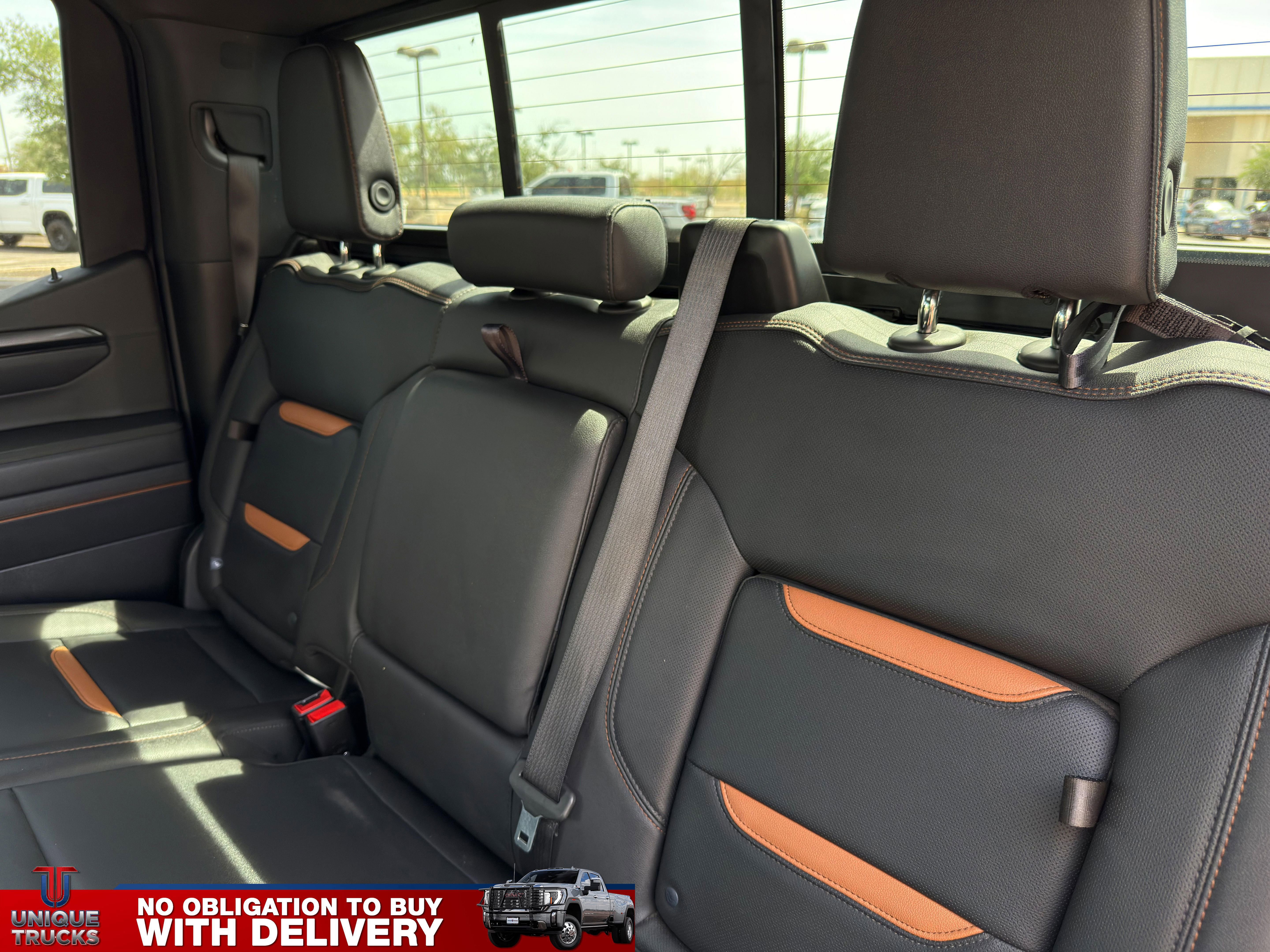 Used 2025 GMC Sierra 1500 AT4 w/ Technology Package AWD/4WD image 24