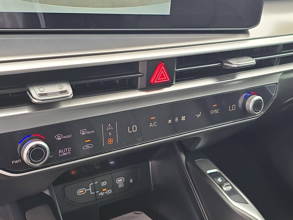 New 2026 Kia Sorento S AWD/4WD image 24
