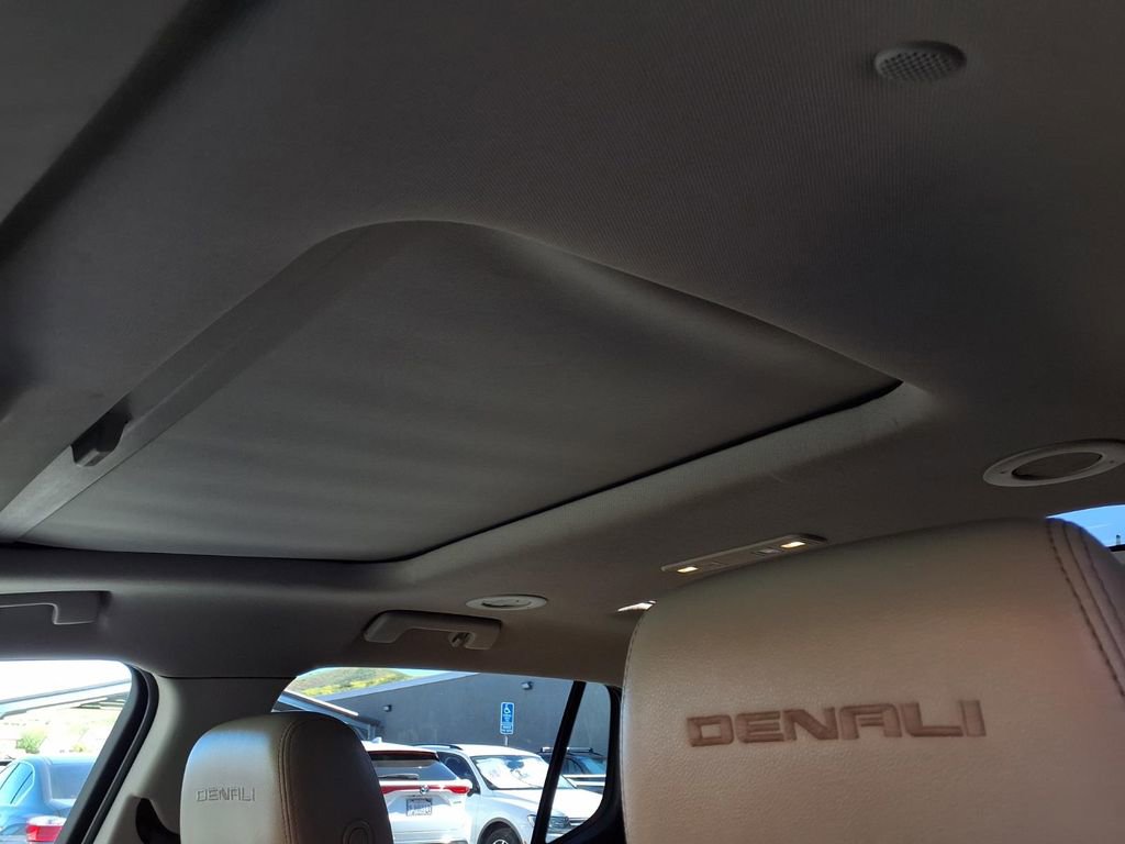 Used 2019 GMC Acadia Denali w/ Technology Package image 15