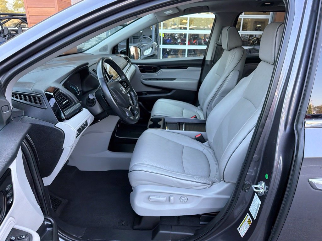 Used 2024 Honda Odyssey Elite image 11