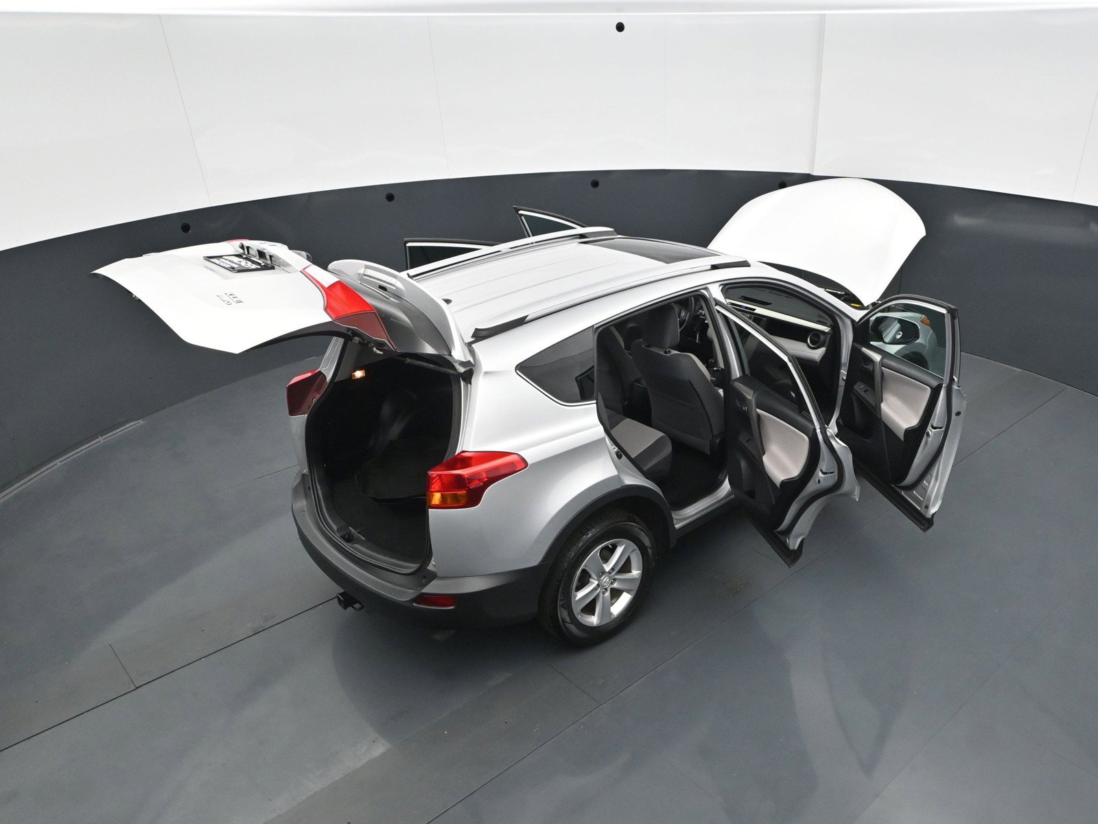 Used 2014 Toyota RAV4 XLE AWD/4WD image 39
