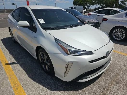 Used 2022 Toyota Prius XLE FWD image 5