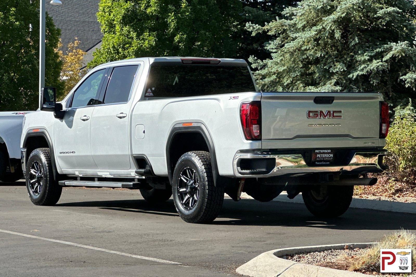 Used 2022 GMC Sierra 2500 SLE w/ Fleet Comfort Package image 6