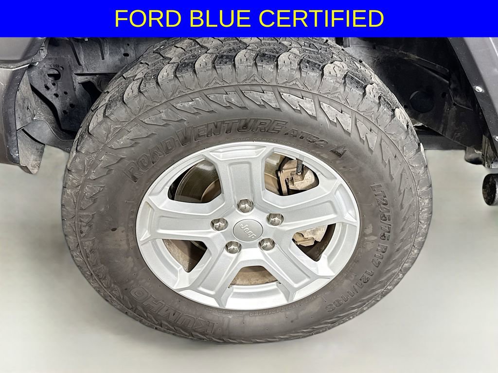 Used 2023 Jeep Wrangler Sport S image 29