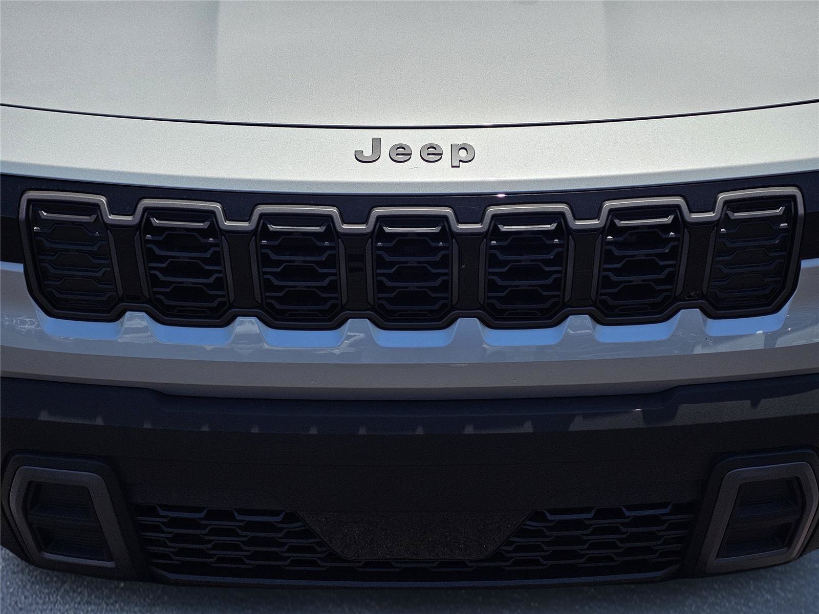 New 2026 Jeep Cherokee Laredo AWD/4WD image 3