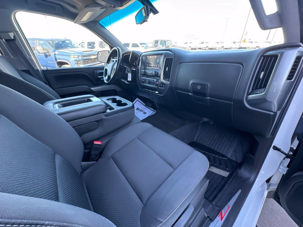 Used 2017 Chevrolet Silverado 1500 LT w/ All Star Edition AWD/4WD image 35