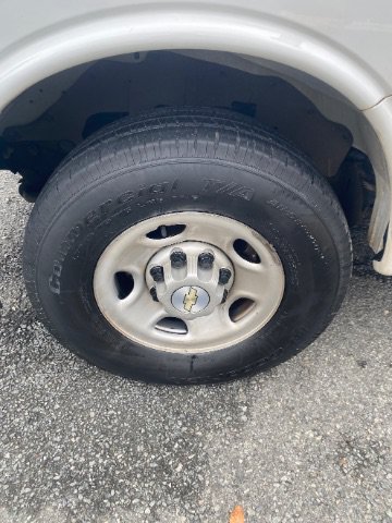 Used 2023 Chevrolet Express 2500 RWD image 24