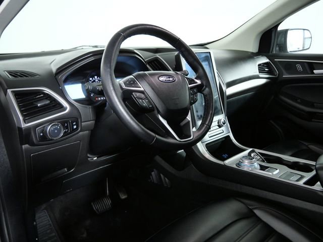 Certified 2024 Ford Edge SEL w/ Convenience Package AWD/4WD image 15